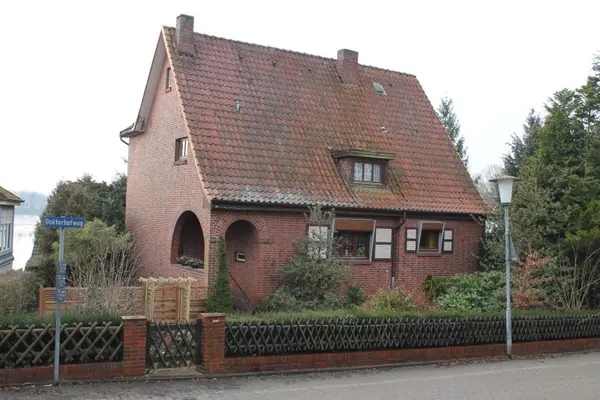 Doktorhofweg 8